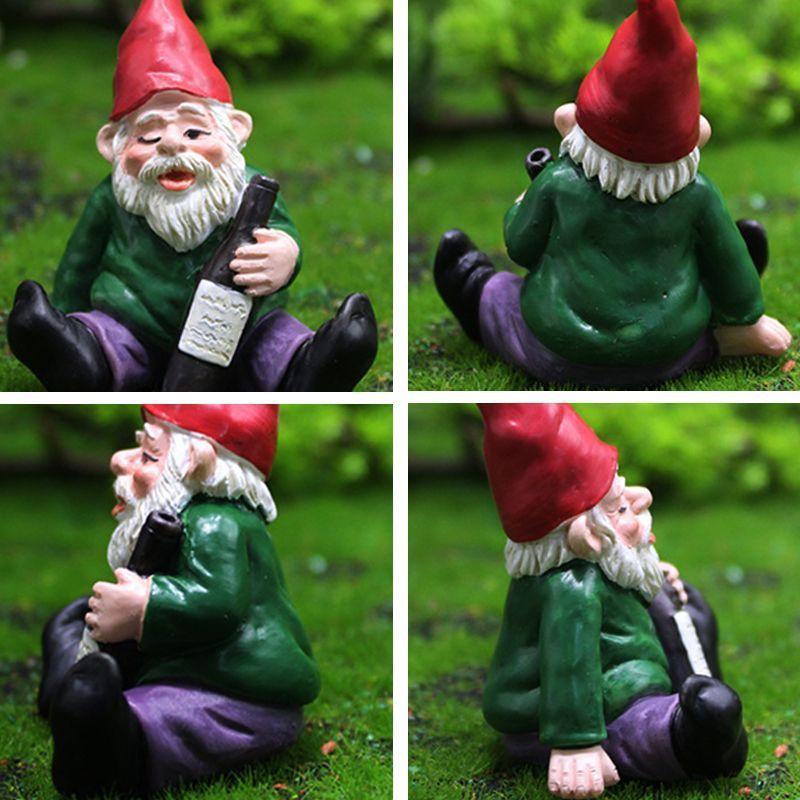 Garden dwarf ornaments